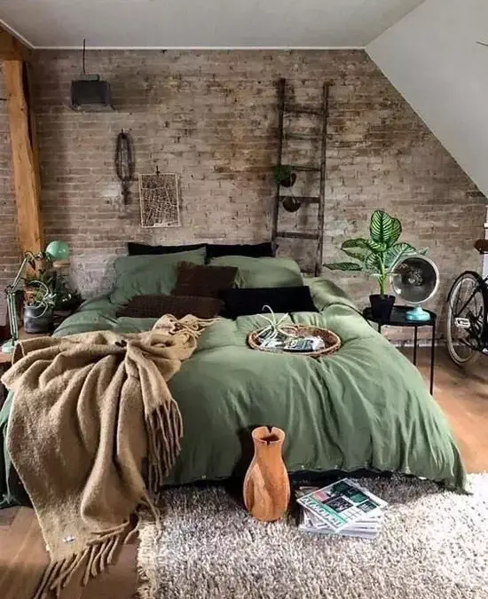 Guida Essenziale all’Arredamento di una Camera da Letto di Montagna: Consigli e Trucchi dallo Stile Rustico